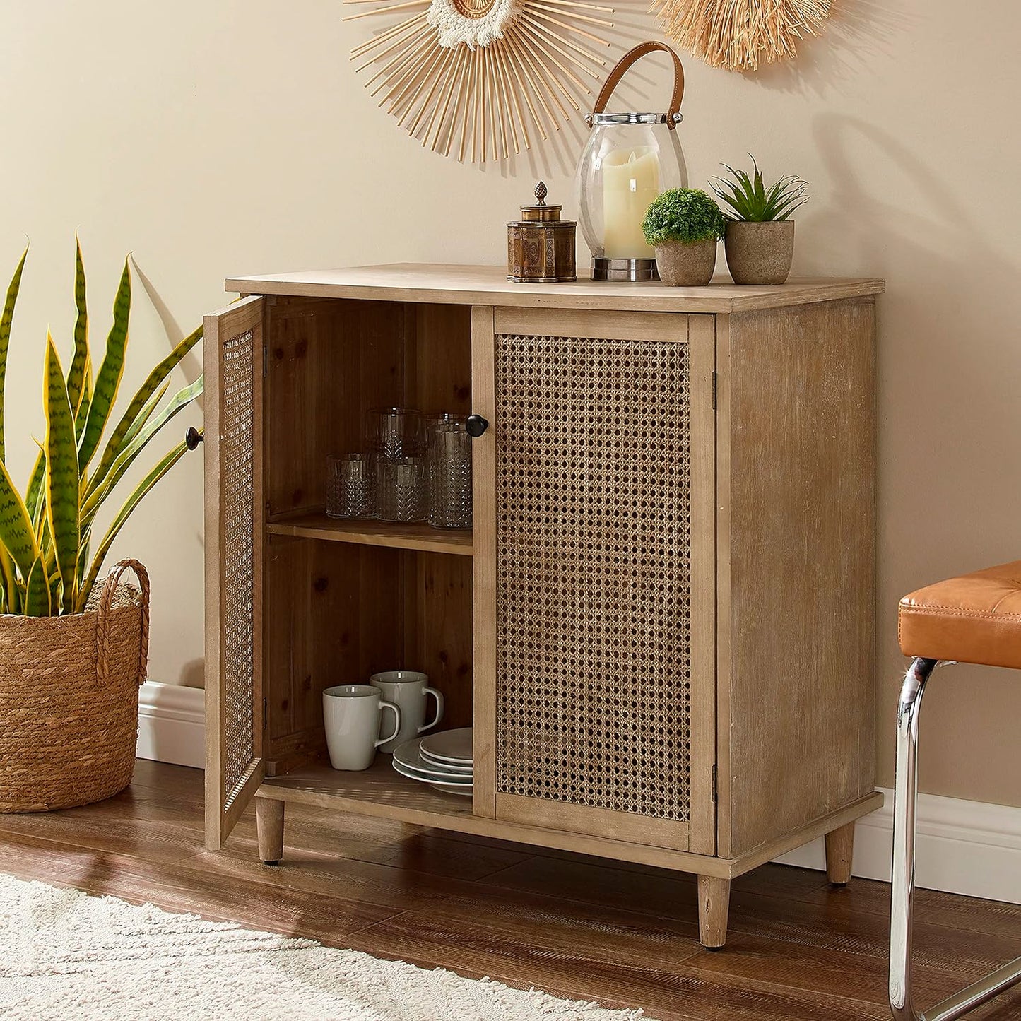Cómoda 2 Puertas con Rattan - Madera Clara