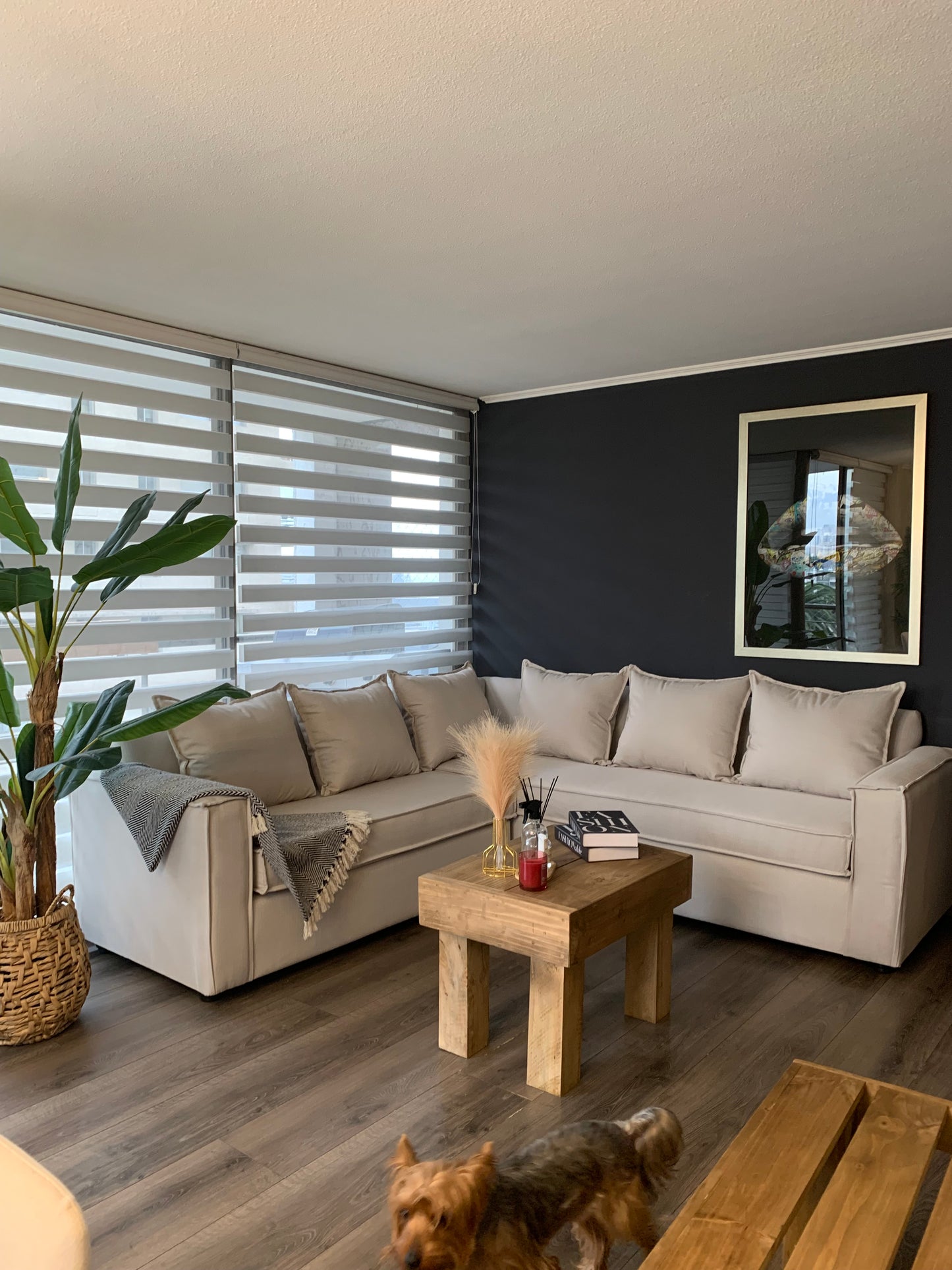 Sofá Seccional 6 Cuerpos con Resortes Homero color Blanco Hueso Bone