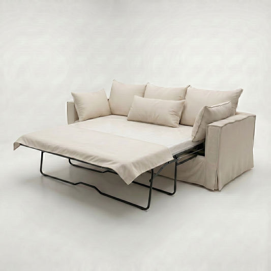 __uuid:12e0bbcf-a51a-4293-aba5-23a2abfcbacf | Firefly_Cambiale los cojines decorativos sobre el sofá cama por los decorativos por los de la 527862 (1)